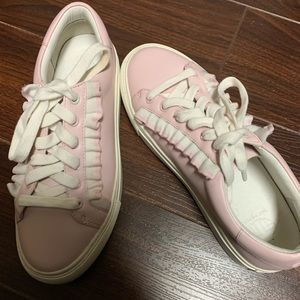 Tory Burch pink tennis shoes size 6